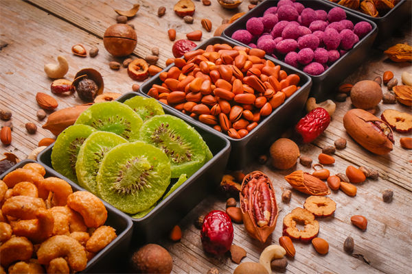 品牌營(yíng)銷分析：第一批開零食店的人，賺夠千萬離場(chǎng)了