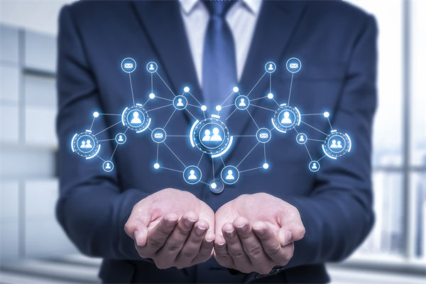 跨區(qū)域擴張時，集團管控如何防止管理效能稀釋？