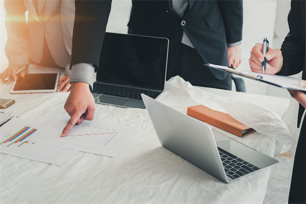 戰(zhàn)略規(guī)劃年年重做卻無(wú)效，到底缺了哪環(huán)落地邏輯？