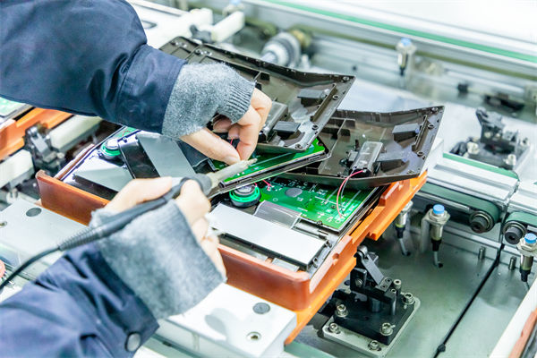 如何通過精益生產(chǎn)優(yōu)化生產(chǎn)布局，提升整體生產(chǎn)效率？