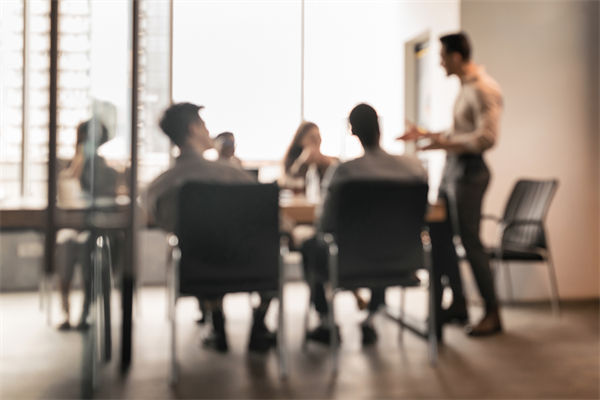 績效流于形式，如何構(gòu)建驅(qū)動戰(zhàn)略落地的考核體系？