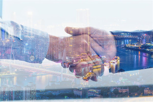 市場突變沖垮計劃，如何構(gòu)建滾動調(diào)整的動態(tài)校準機制？