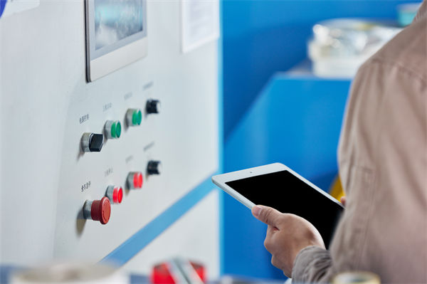 員工抵觸流程變革，數(shù)字化管理轉(zhuǎn)型如何真正落地？