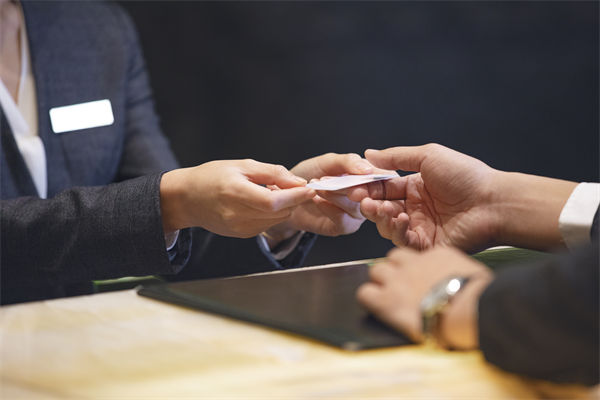 三亞7199元一晚的酒店蟲(chóng)子成群，精益生產(chǎn)怎么看？