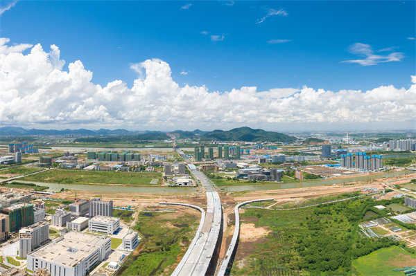 企業(yè)轉(zhuǎn)型卡在瓶頸期難突破，中山管理咨詢?nèi)绾沃髽I(yè)找到新路徑？