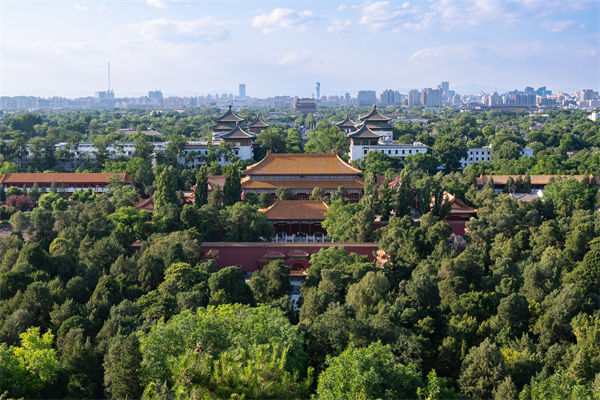 多家公司通知帶薪放假看閱兵，績效管理有何啟示？