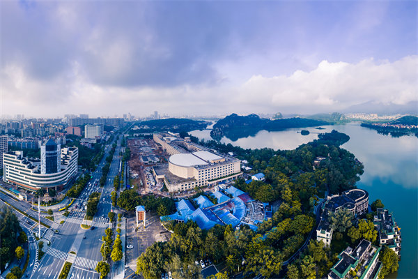 企業(yè)陷戰(zhàn)略迷茫難尋增長路，肇慶戰(zhàn)略咨詢公司能指明方向嗎？