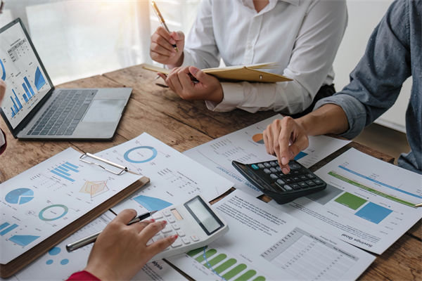 績(jī)效考評(píng)淪為形式主義，員工敷衍應(yīng)付企業(yè)怎么破？