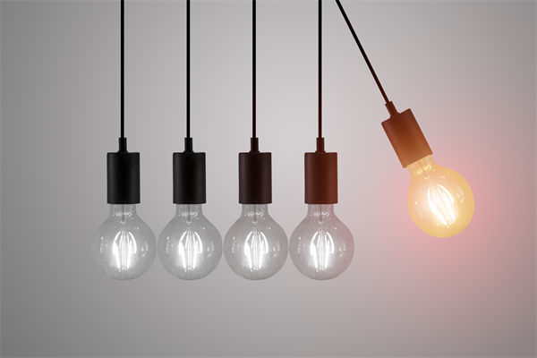 同質(zhì)化嚴(yán)重下，差異化品牌營(yíng)銷(xiāo)如何突出重圍逆襲？