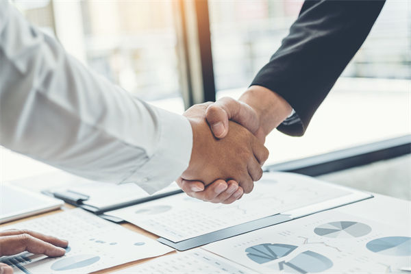 績效成了壓力來源，如何才能轉(zhuǎn)為員工的動力引擎？